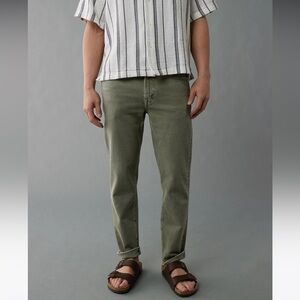 NWOT AE EasyFlex +TENCEL™ Fibers Slim Straight Jean